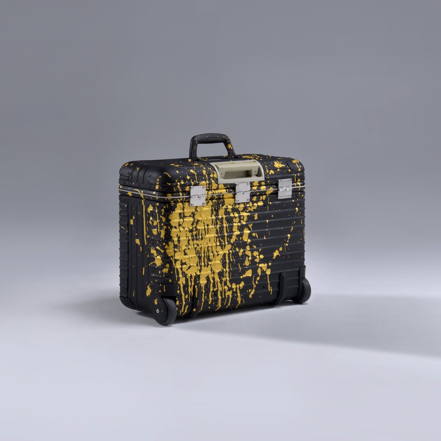 COLASA x OSK's Artistic Aluminum Case