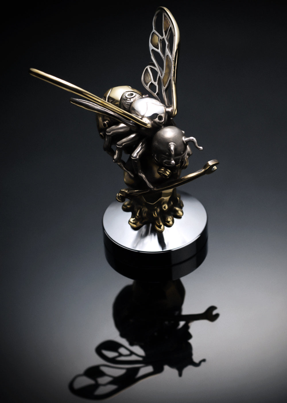 Racing Bee Coffee Press Stand