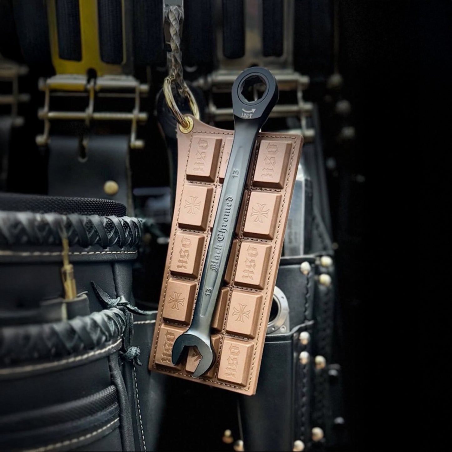 OSK MAGNETIC CHOCOLATE KEYRING